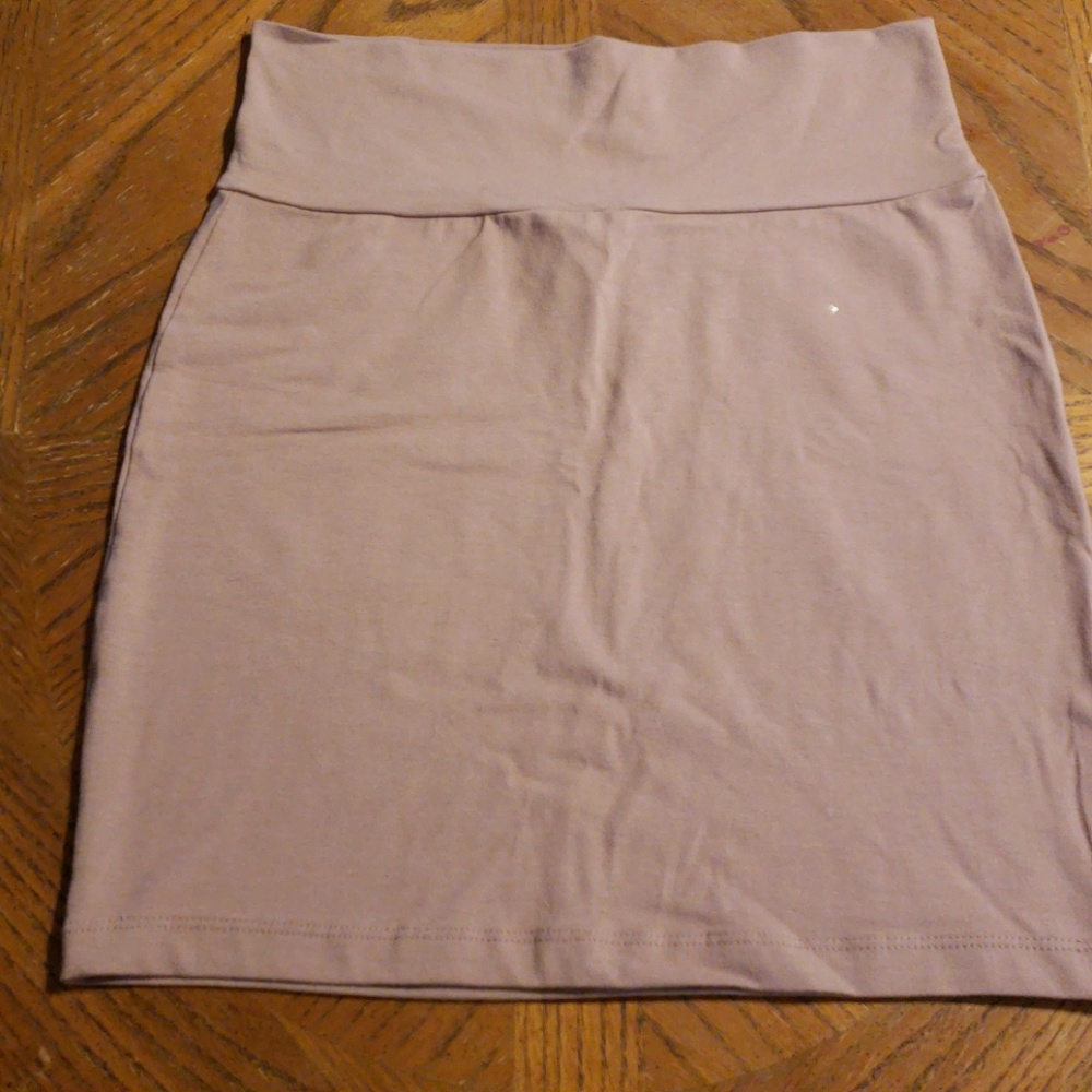 Mauve pencil skirt